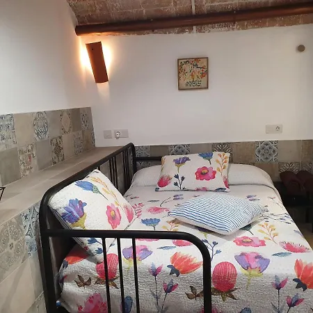 Homestay Independiente Con Bano Y Patio En Cremallera De Montserrat *