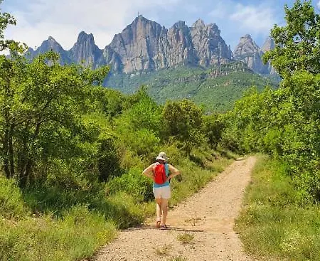 Independiente Con Bano Y Patio En Cremallera De Montserrat * Monistrol de Montserrat